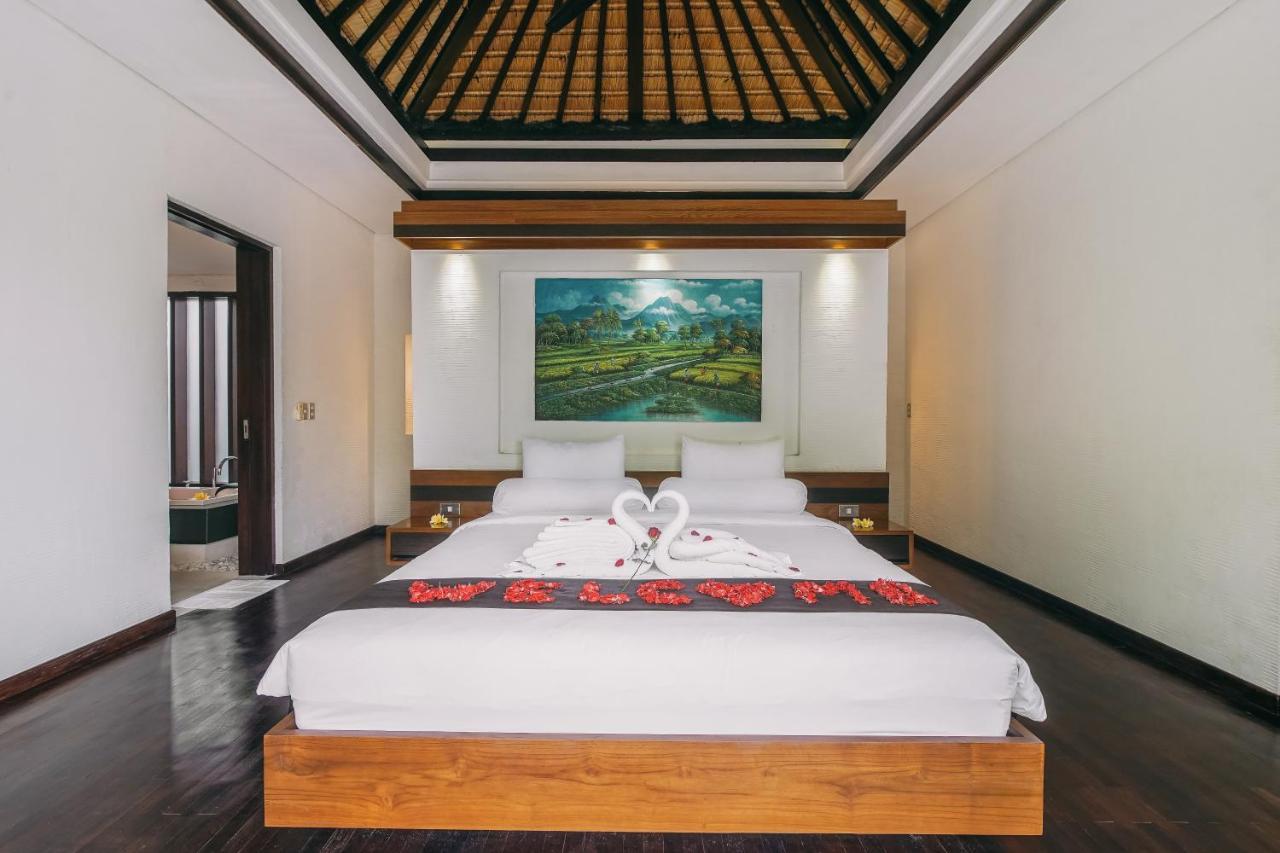 Villa Beach Front Kedonganan 2 Bedroom