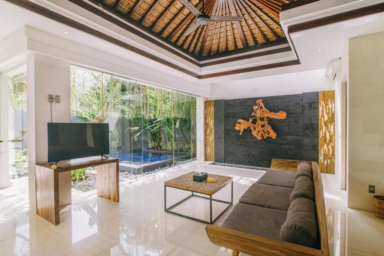 Beach Front Kedonganan 2 Bedroom * Kuta (Bali)